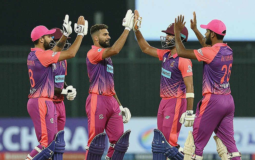 ৩৮ বলে ১১৩: অভিষেক শর্মার ঝড়, গেইল-তুলনার ফাঁকফোকর এবং এক ১৫ বছরের কিশোরের উত্থান